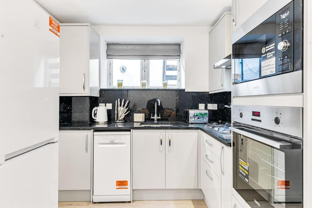 Luxstay Holland Park Apartment With Ac 伦敦 外观 照片