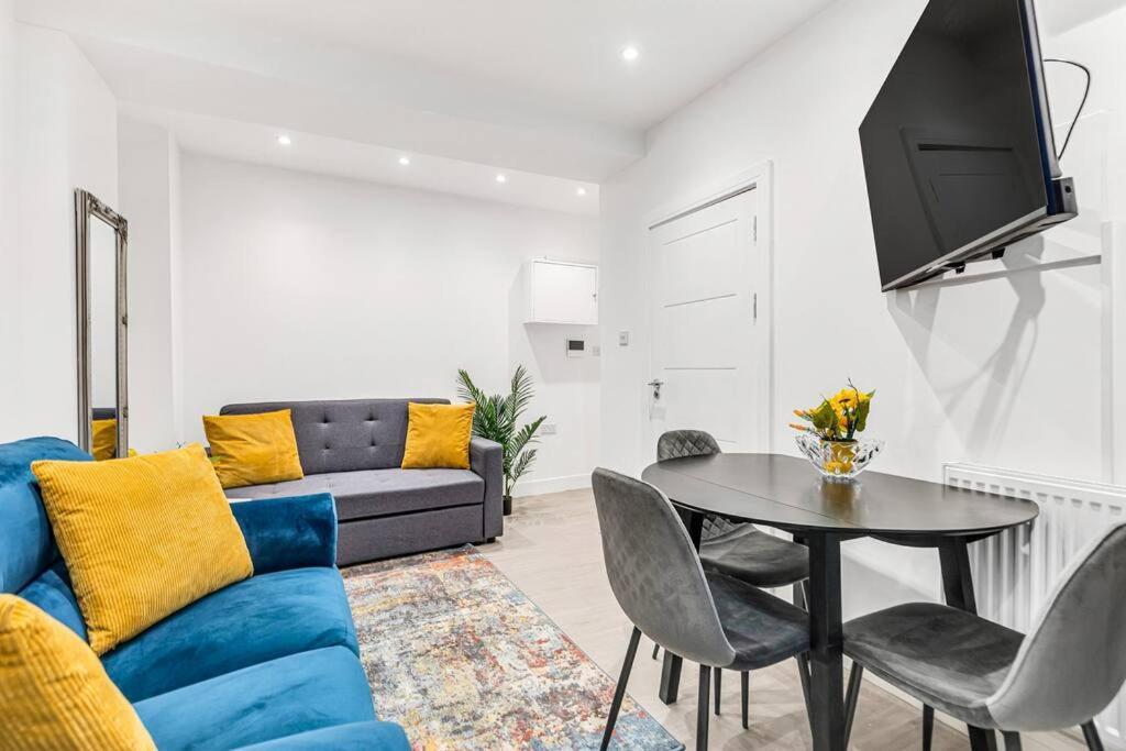 Luxstay Holland Park Apartment With Ac 伦敦 外观 照片